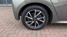 Toyota Yaris 1.5 Hybrid Design 5dr CVT Hybrid Hatchback